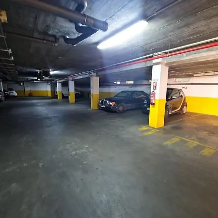 Modern & Garage Διαμέρισμα